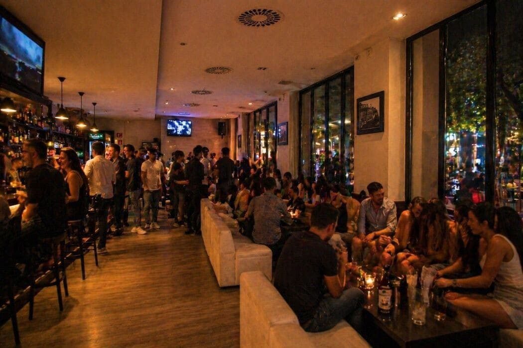 CLUB MILANO
