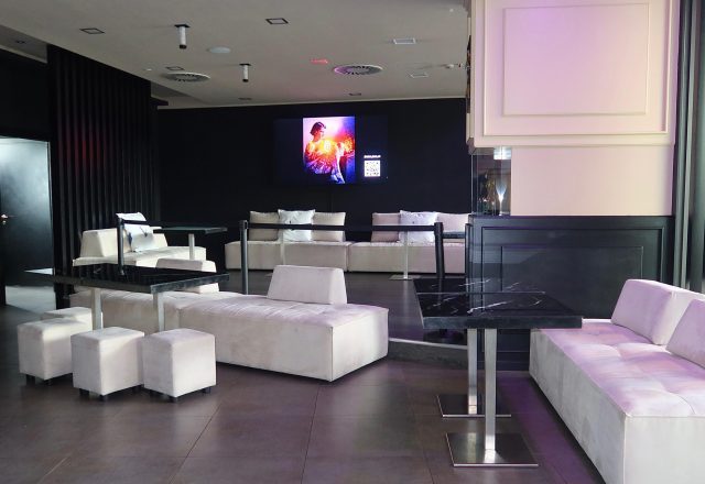 CLUB MILANO