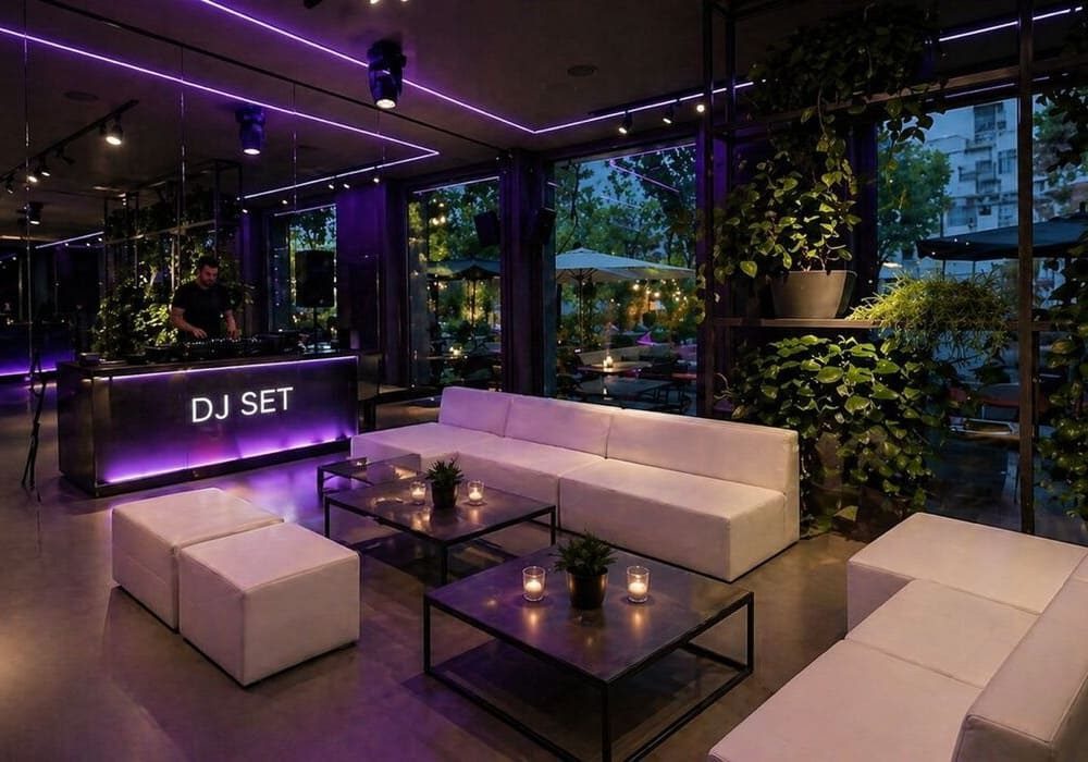 NEW YORK LOUNGE