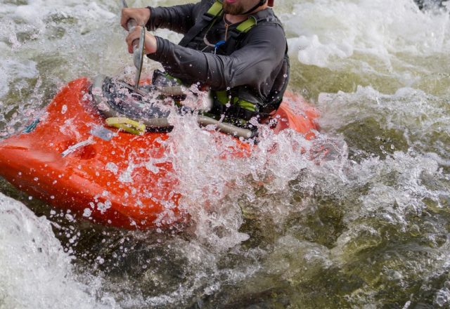 HYDROSPEED NEL CANYON NELLE GOLE DEL SESIA